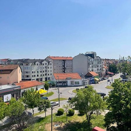 Penny Stan Na Dan Apartment Bijeljina Exterior foto